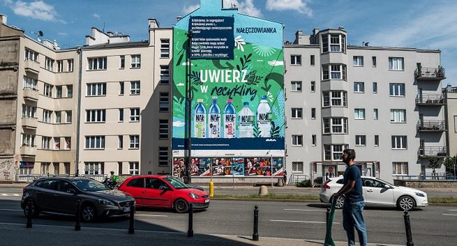 Nałęczowianka odsłoniła mural pochłaniający zanieczyszczenia