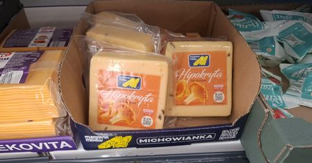 Ten ser z Biedronki nazywa się "Hipokryta". Nie bez powodu