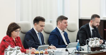 Duże zmiany w budżecie państwa. Ekonomista bije na alarm: Puściły wszelkie hamulce
