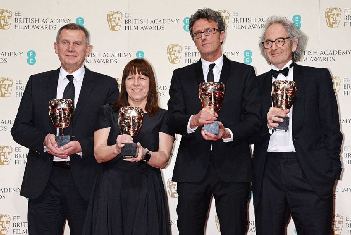 Od lewej: Piotr Dzięcioł, Ewa Puszczyńska, Paweł Pawlikowski i Eric Abraham z Nagrodami Brytyjskiej Akademii Filmowej