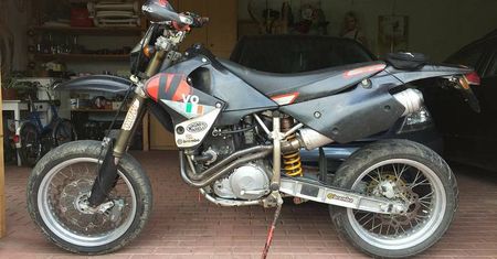 Skradziono dwa motory cross marki VOR. Prośba o pomoc