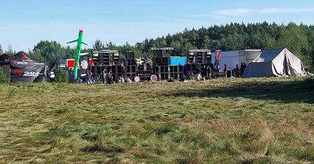 80 osób na imprezie techno w lesie. "Była zgodnie z prawem"