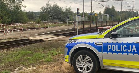 Auto wjechało pod pociąg. Tragedia pod Wieluniem