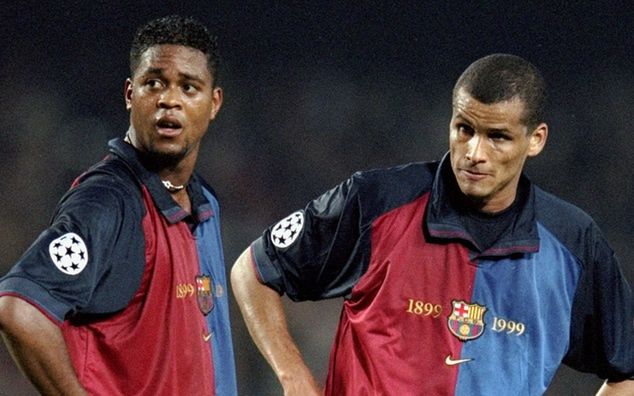 Rivaldo (P) i Patrick Kluivert (L) w barwach Barcelony / fot. GettyImages