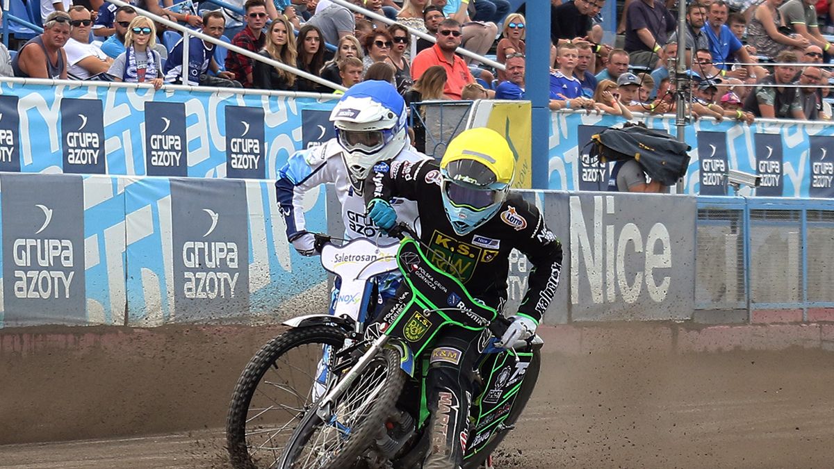 WP SportoweFakty / Michał Krupa / Na zdjęciu: Daniel Kaczmarek i Troy Batchelor sczepili się motocyklami