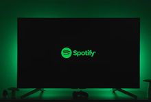 Spotify oznacza artystów AI