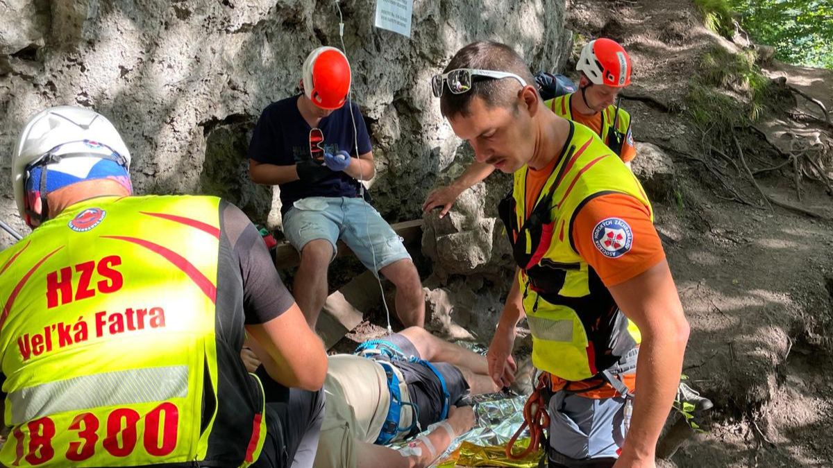 Polak utknął na ferracie Dwie Wieże