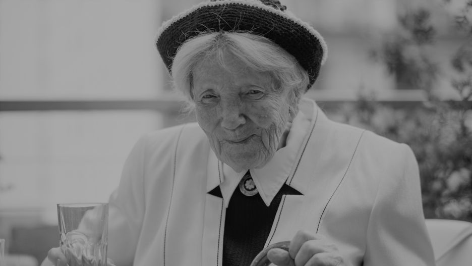 Zofia Czekalska
Kalbar
100, 100- lecia urodzin, 100., 100-latka, jubileusz, Muzeum Powstania Warszawskiego, portret, Powstaniec Warszawski, Sosenka, urodziny
