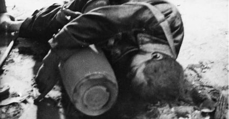 Wyniósł bombę z ratusza. Chwilę później zmarł. Tajemnica z 1939 r.