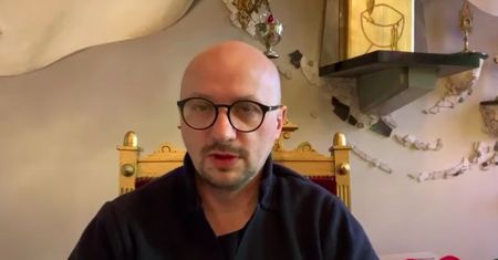 Wrocław. Jezuita Grzegorz Kramer zmienia parafię. Nadal obowiązuje go zakaz wypowiedzi