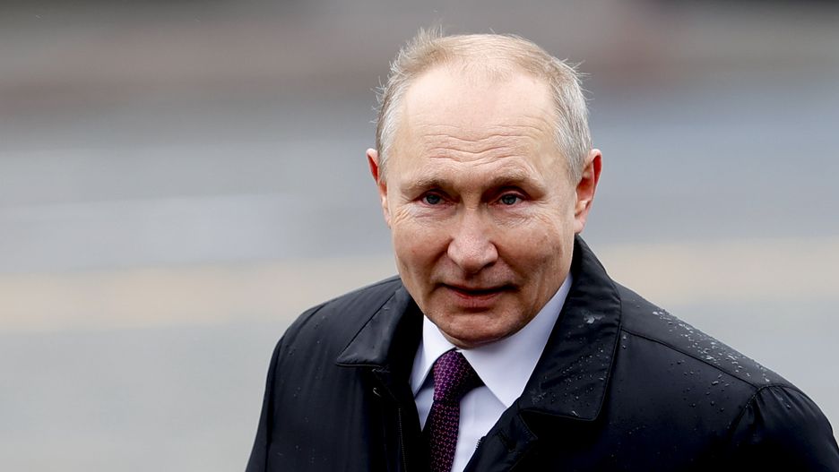 "Putin zmarł o godzinie 20:40". Ktoś na fake newsie zarobił krocie