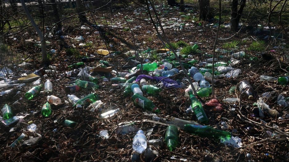 Jednorazowe butelki w prawie jednej trzeciej z recyklingu