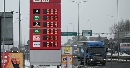 Zmiana sytuacji na stacjach paliw. "Pierwsze od listopada podwyżki"