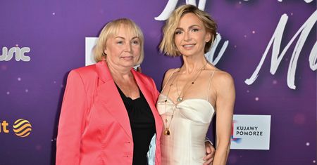 Anna Wyszkoni pojawiła się z mamą na koncercie Polsatu. Obie skradły show [ZDJĘCIA]