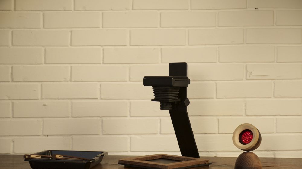 Enfojer - ciekawy pomysł na ciemnię do smartfona 1