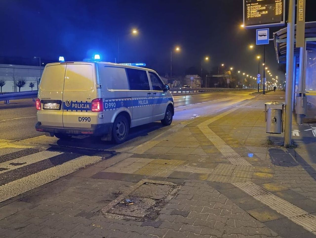 Lublin: 21-latek potrącił pieszego na przejściu i odjechał