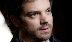 ''Dracula'': Sułtan Dominic Cooper zagraża Drakuli