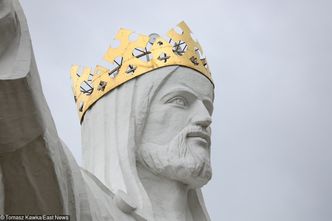 Co jest na szczycie figury Jezusa? Mamy oświadczenie Kurii