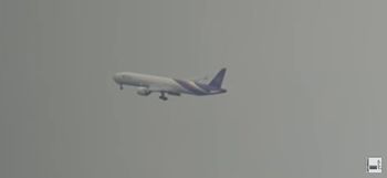 Awaria podwozia uniemożliwiła lot. Boeing 777 wrócił na lotnisko