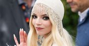 Ubrania wpadły jej do niszczarki do papieru? Anya Taylor-Joy znów zaskakuje w Cannes