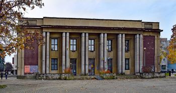 Dawne kino Śiatowid w Nowej Hucie idzie do remontu. Wielkie pieniądze na wielkie zmiany. Pierwsza łopata już wbita