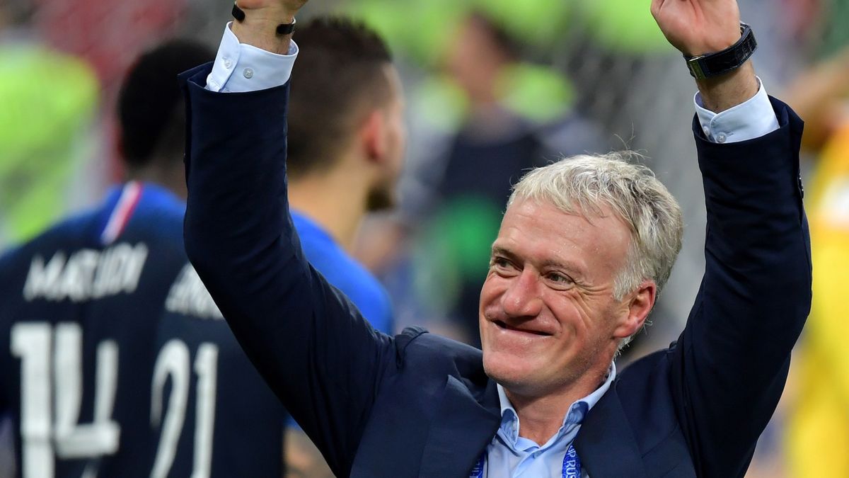 PAP/EPA / PETER POWELL  / Na zdjęciu: Didier Deschamps