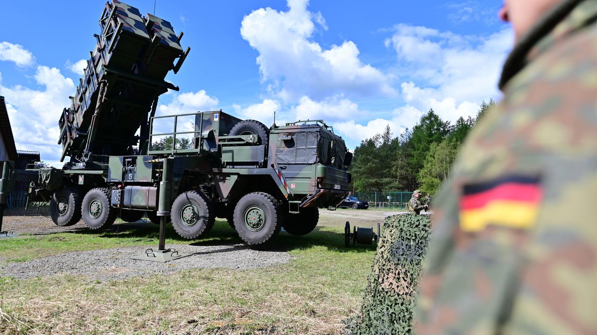 Federal President visits "National Guardian"
18 April 2024, Lower Saxony, Munster: A Patriot anti-aircraft missile system during the National Guardian exercise at the tank training school on the Munster military training area. Photo: Philipp Schulze/dpa 
Dostawca: PAP/DPA
Philipp Schulze
Defense, Military, Federal President, ---, German Armed Forces