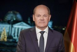 Scholz stoi w rozkroku w sprawie pomocy Ukrainie. "Robią sobie dużą krzywdę"