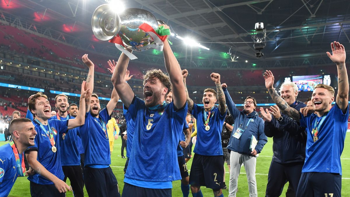 PAP/EPA / Na zdjęciu: radość piłkarzy reprezentacji Włoch