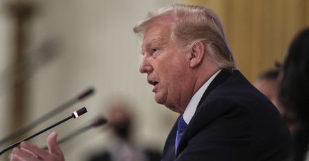 Wielka Brytania uderza w Huawei. Trump się cieszy