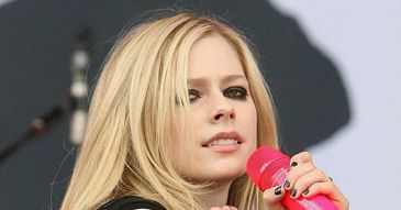 Avril Lavigne odwołała 6 koncertów!