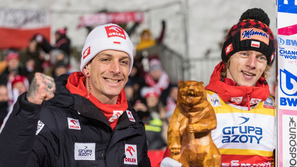 Zdjęcie okładkowe artykułu: Getty Images / Foto Olimpik/NurPhoto / Na zdjęciu: Thomas Thurnbichler i Dawid Kubacki