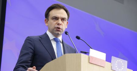 Domański udostępnił całe pismo. "Chcąc zachować transparentność"