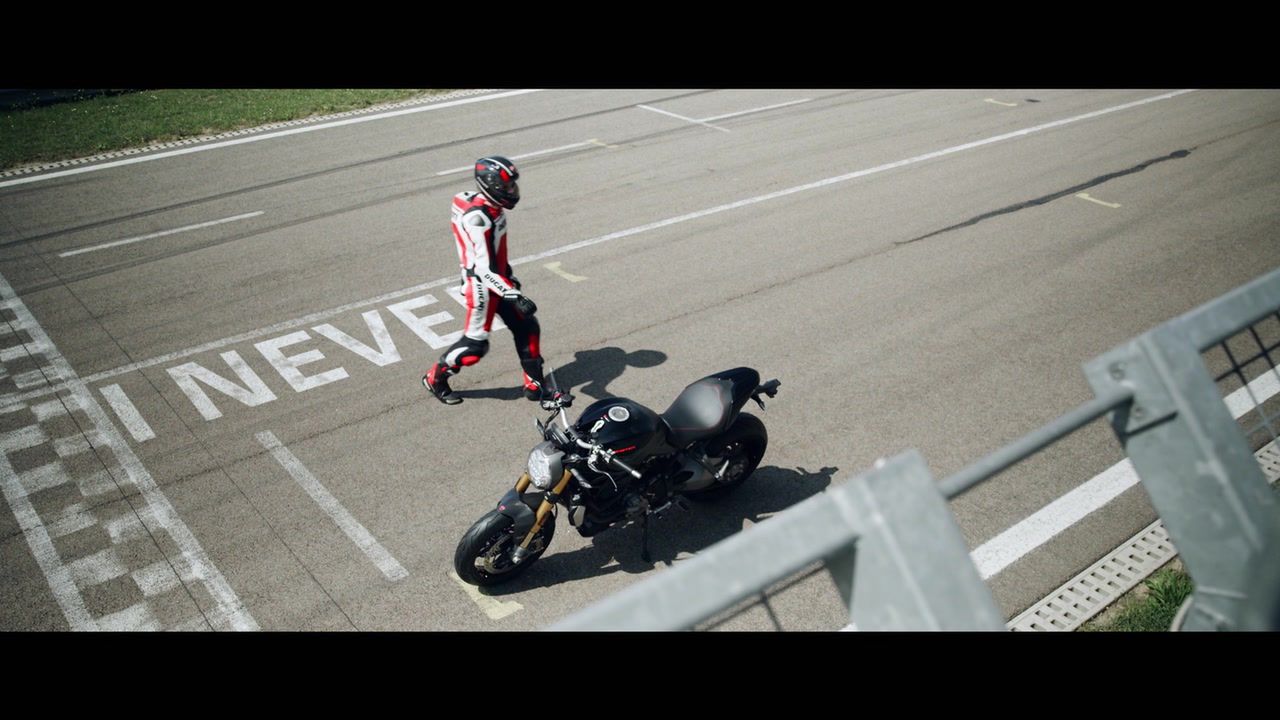 Ducati Monster 1200 S mocny naked o wyjątkowym stylu
