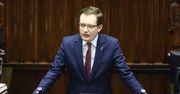 "Piątka dla zwierząt". Robert Winnicki w Sejmie: "jesteście łajdakami". Ryszard Terlecki zabrał mu głos