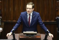 "Piątka dla zwierząt". Robert Winnicki w Sejmie: "jesteście łajdakami". Ryszard Terlecki zabrał mu głos