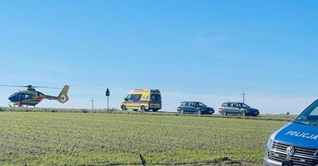 Wiózł na motocyklu 18-latkę, zginęła na miejscu. Dramat na A1