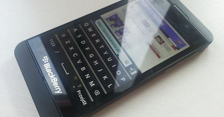 Jak sprawuje się klawiatura w BlackBerry 10?