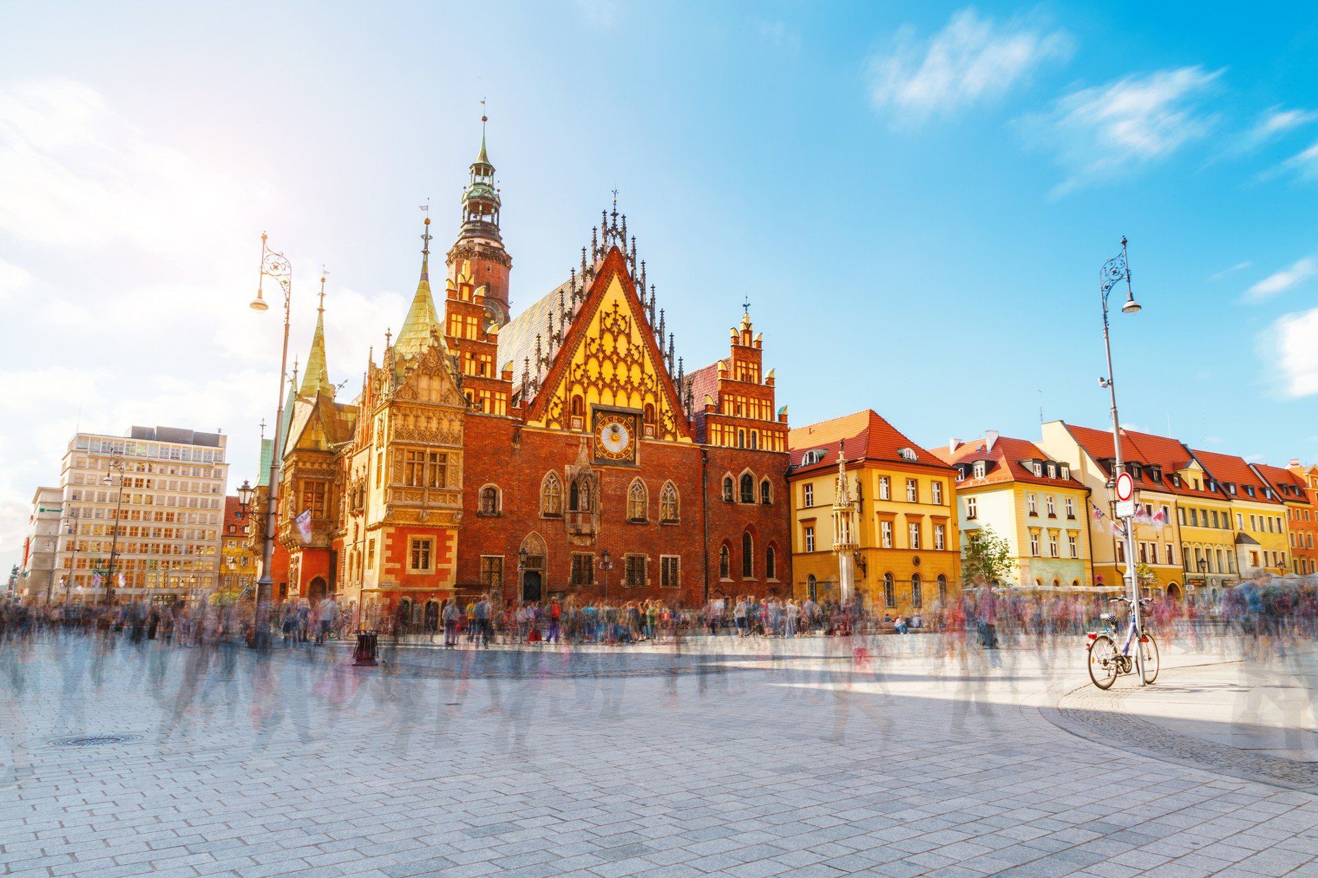 Opublikowano oficjalną statystykę odwiedzin w atrakcjach Wrocławia. Które miejsce miało najwięcej gości? Zobacz ranking 9 najpopularniejszych atrakcji miasta i zaplanuj własną wycieczkę po stolicy Dolnego Śląska.