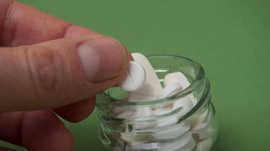 Właściwy poziom witaminy D3 zmniejsza ryzyko rozwoju czerniaka. Nowe badania