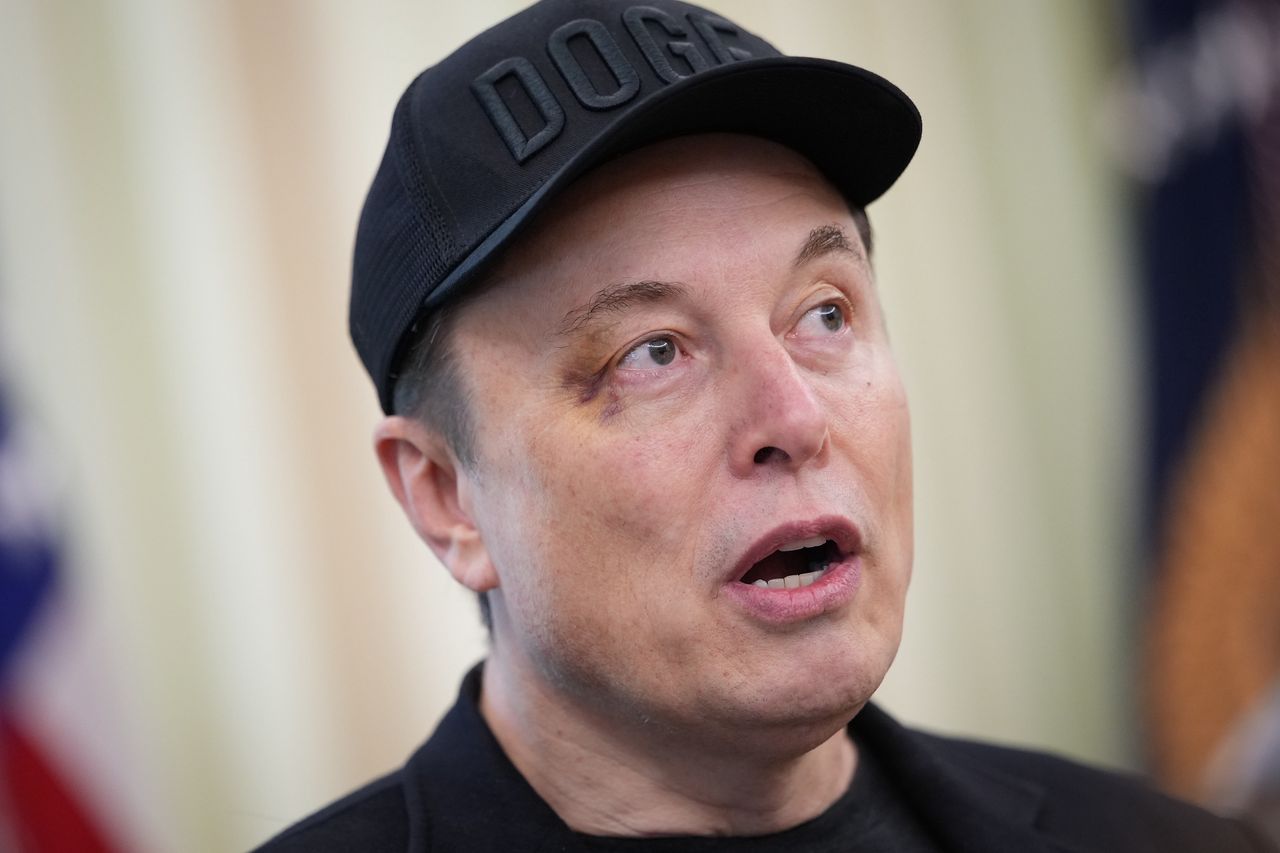 Musk clashes with Trump. Billionaire opposes the president's new bill