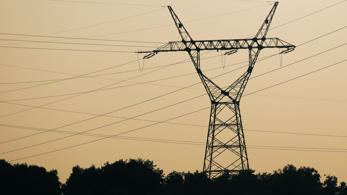 Linie wysokiego napięcia w Polsce. Słup energetyczny