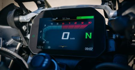 Nowy trend wśród złodziei. Kradną ekrany z motocykli i skuterów