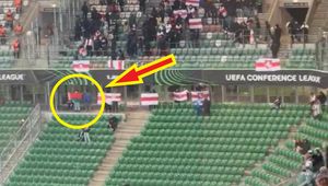 Incydent z flagą na stadionie Legii. Zrobiła to jako jedyna