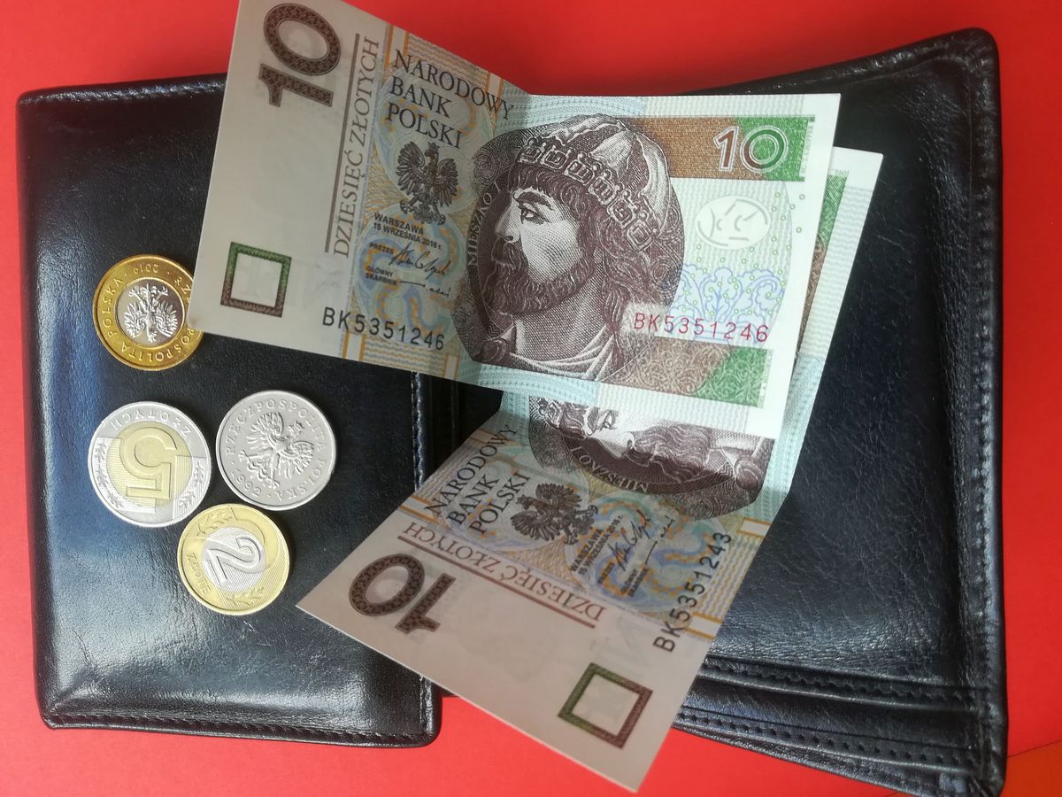 Wszyscy, którzy mają dochody wyższe niż 2,5 tys. zł, a nie większe niż 9,5 tys. zł, zyskają na zmianach od 1 lipca 