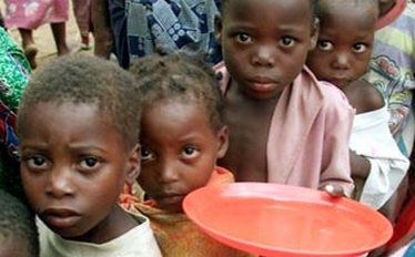 Liczba głodujących spadła o 100 milionów