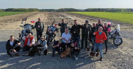 Pomóż zwierzętom w Płocku – zbiórka dla podopiecznych OTOZ Animals Płock. Dołącz do akcji Dronów nad Wisłą i Moto Blachersów!