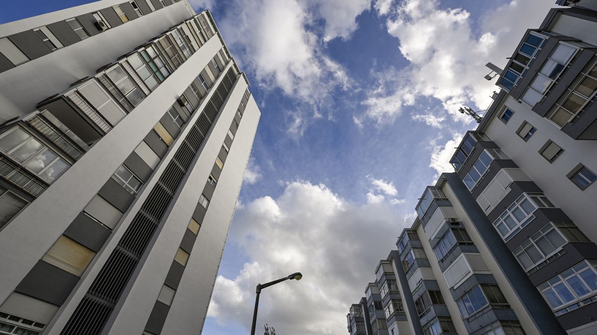 LISBON, PORTUGAL - SEPTEMBER 21: View of apartment buildings at a social neighborhood in Galiza, where apartments are rented or sold at government controlled prices, on September 21, 2023, in Lisbon, Portugal. Organizers of September 30 rally for better housing conditions in Portugal, "Casa para Viver, Planeta para Habitar", called to a protest by organizations' spokespersons at the Assembleia da Republica on the day the governmental "Mais Habitação" (More Housing) package was again presented to the Portuguese Parliament. The new vote on Mais Habitação will take place on September 22. The plan's most controversial and contested measures include the suspension of the registration of new local housing outside low-density areas and an extraordinary contribution on this business, the forced rental of houses that have been vacant for more than two years and the imposition of a limit on the value of new rental contracts for houses that are already on the market. The package also provides for an exemption from capital gains taxation for owners who sell their homes to the state, an end to new 'gold' visas, an increase in the deduction per dependent under the Family IMI, changes to the autonomous rate on property income and tax exemptions for owners who remove their homes from local accommodation by the end of 2024. (Photo by Horacio Villalobos#Corbis/Corbis via Getty Images)