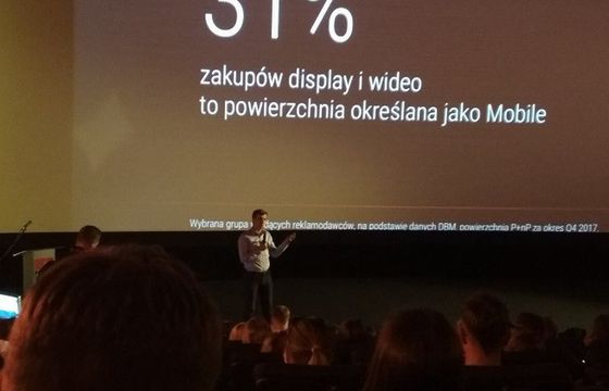 Połowa reklam kupowanych przez programmatic jest widoczna, wideo lepiej niż display