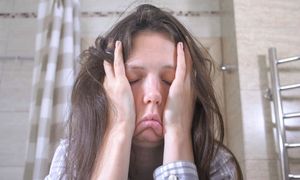 Alkoholowa twarz. Ekspert mówi, po czym ją rozpoznasz